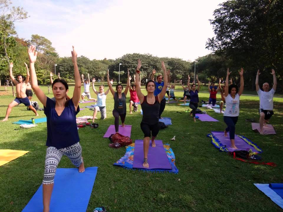ZeYoga_Yoga_no_Parque3.jpg