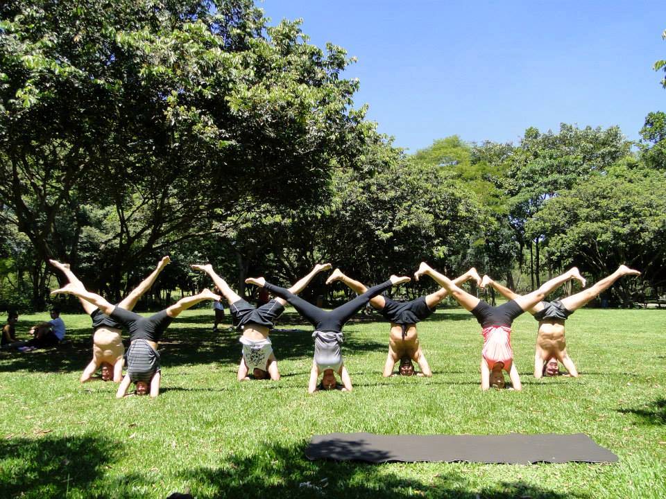 ZeYoga_Yoga_no_Parque2.jpg